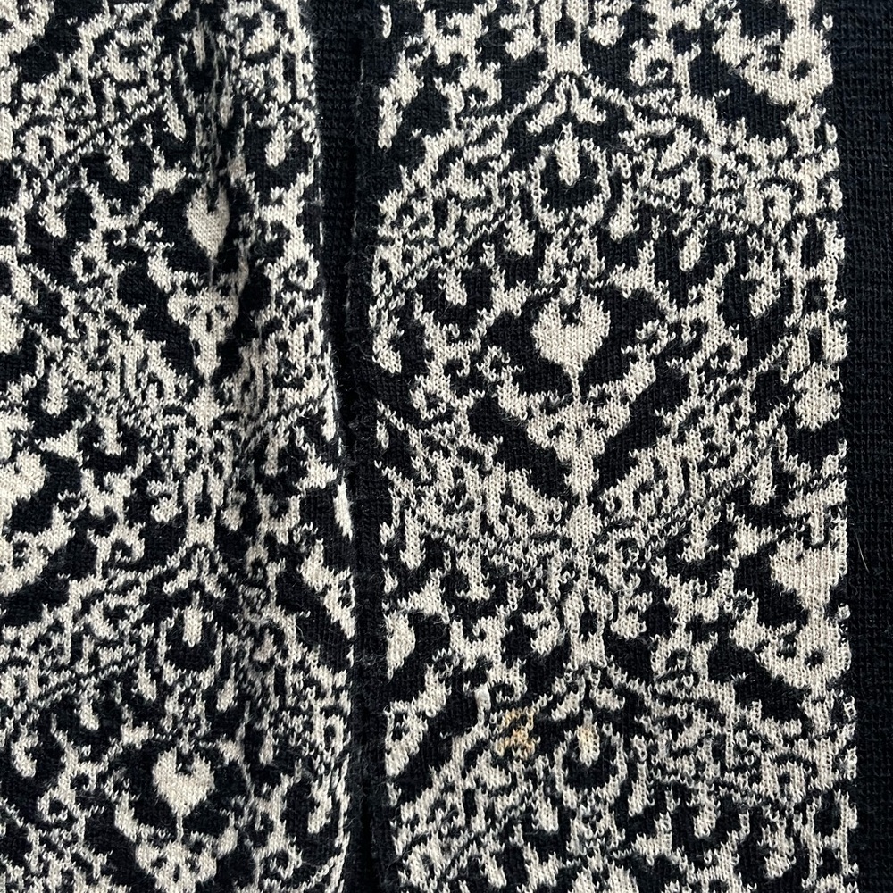 Chicos Black Cardigan With Pattern - image 4